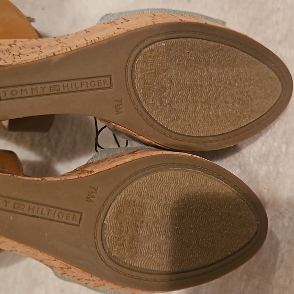 Tommy Hilfiger  Wedge Heel Platform Strap Sandal Size 7.5 Corc Heel - Picture 7 of 8